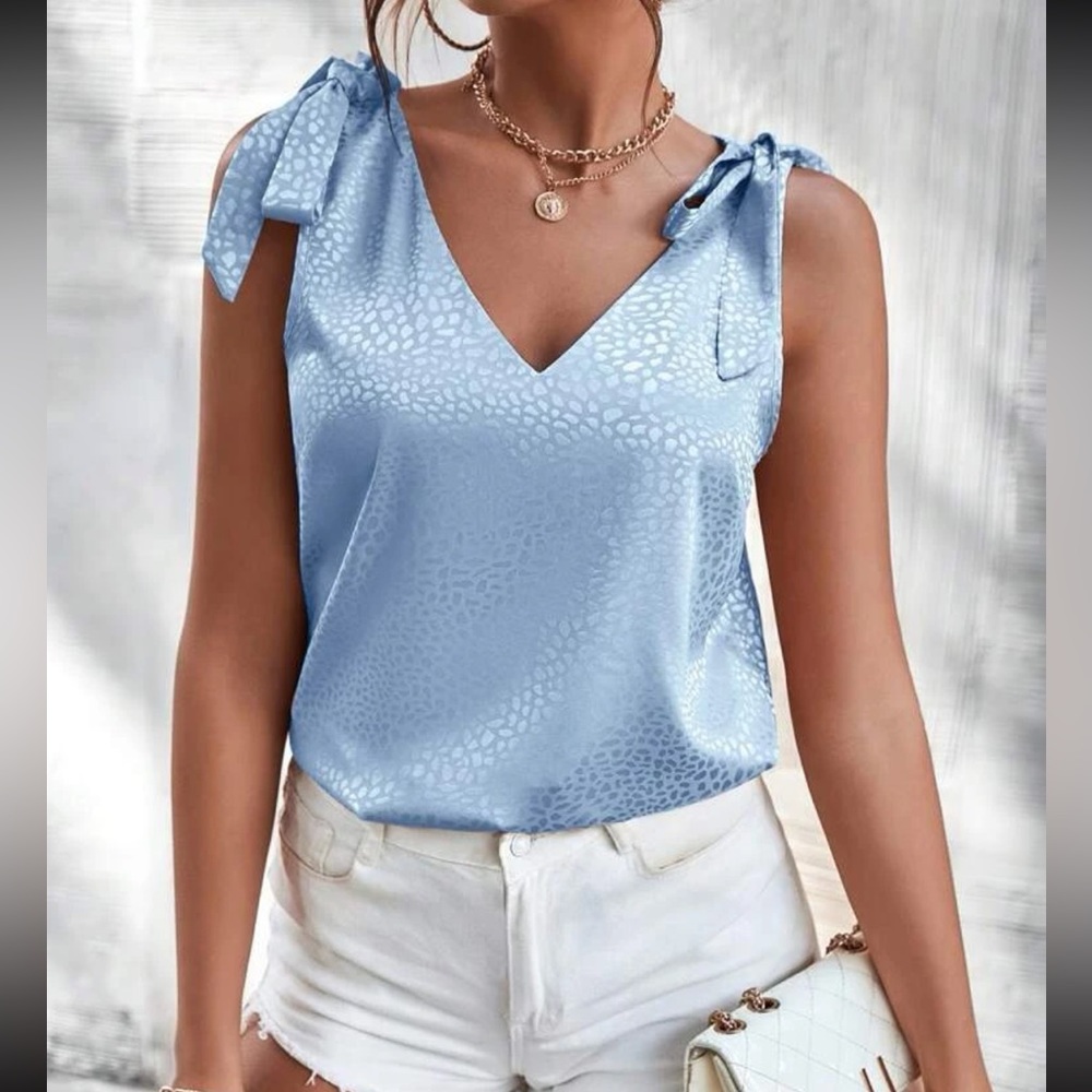 Dusty blue knot should V neck cami top - Picture 4 of 6